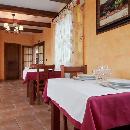 Rural Montealegre 3*